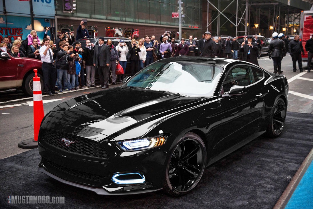 2015-Black-Ford-Mustang